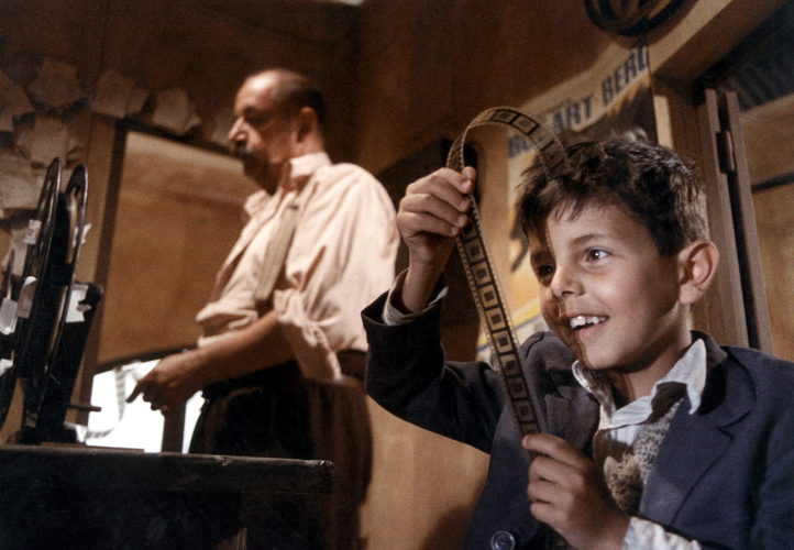 (c) Cinema Paradiso 