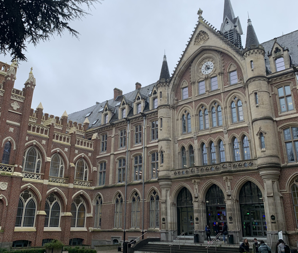 Fakulteterne på Catholic University i Lille tager Sennheisers innovative lydteknologi i brug