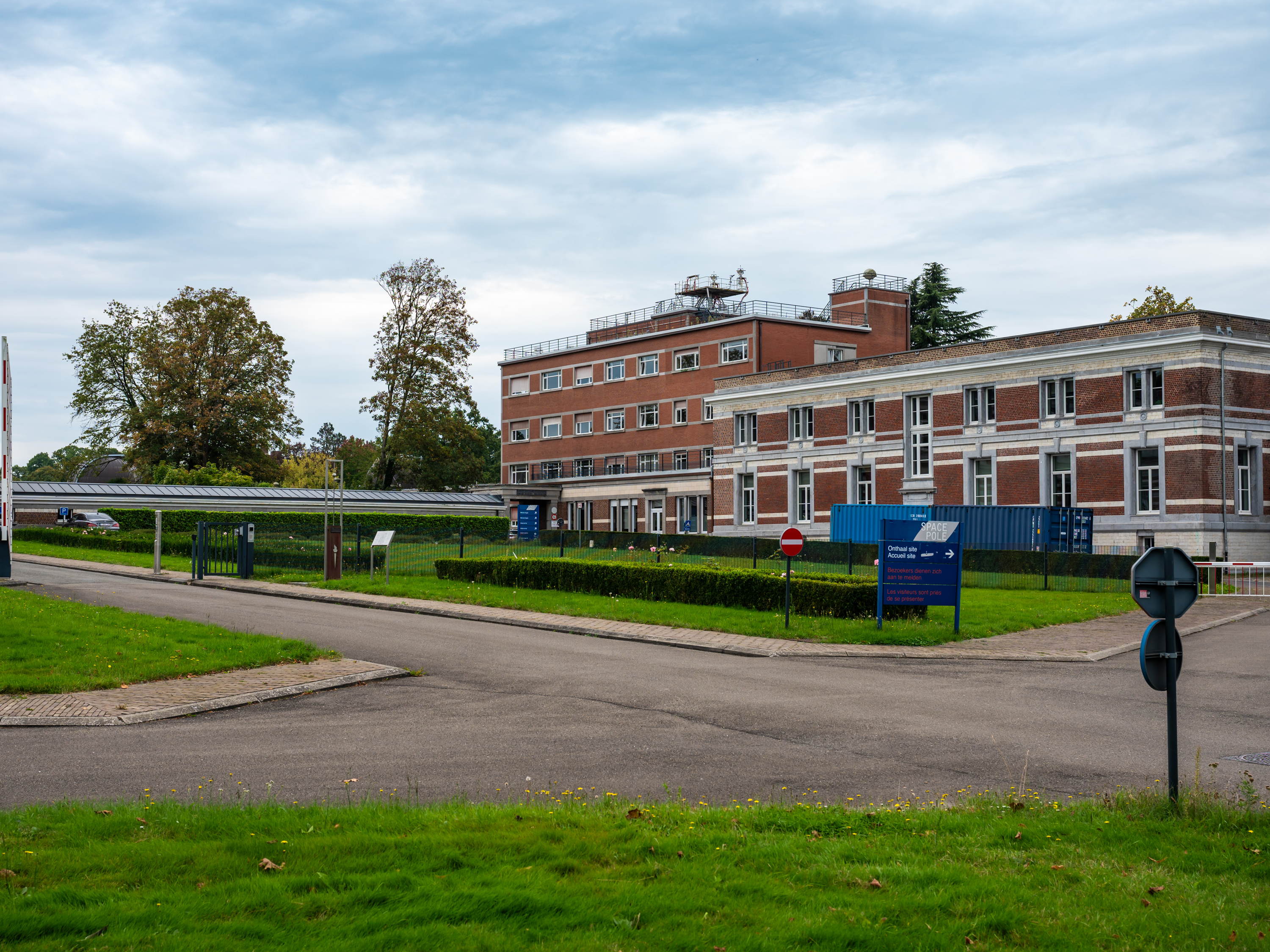 Staff at Belgian Institute for Space Aeronomy protest against budget cuts
