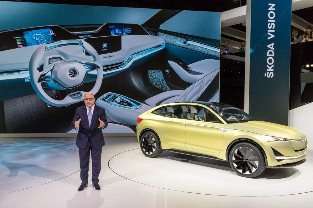 ŠKODA CEO Bernhard Maier presents the concept car ŠKODA VISION E. At the IAA in Frankfurt the car manufacturer shows it for the first time in Europe.