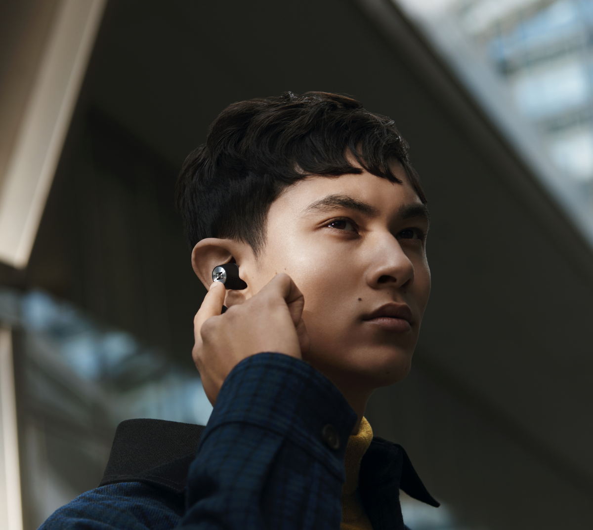 Perfektes Zusammenspiel von ANC und passiver Geräuschunterdrückung: Der MOMENTUM True Wireless 2 minimiert Umgebungsgeräusche und gewährleistet dabei eine hervorragende Soundqualität