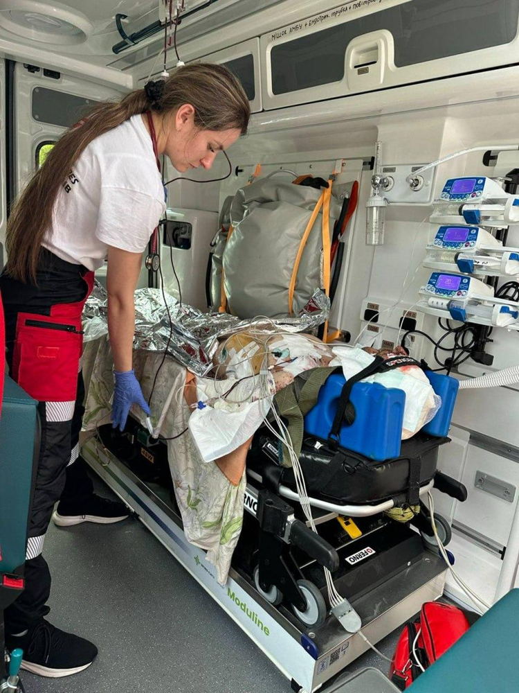  Marhanets, Dnipropetrovsk region 23 April. The bus was hit. MSF responded with medical referral during mass casualties event. Copyright: MSF