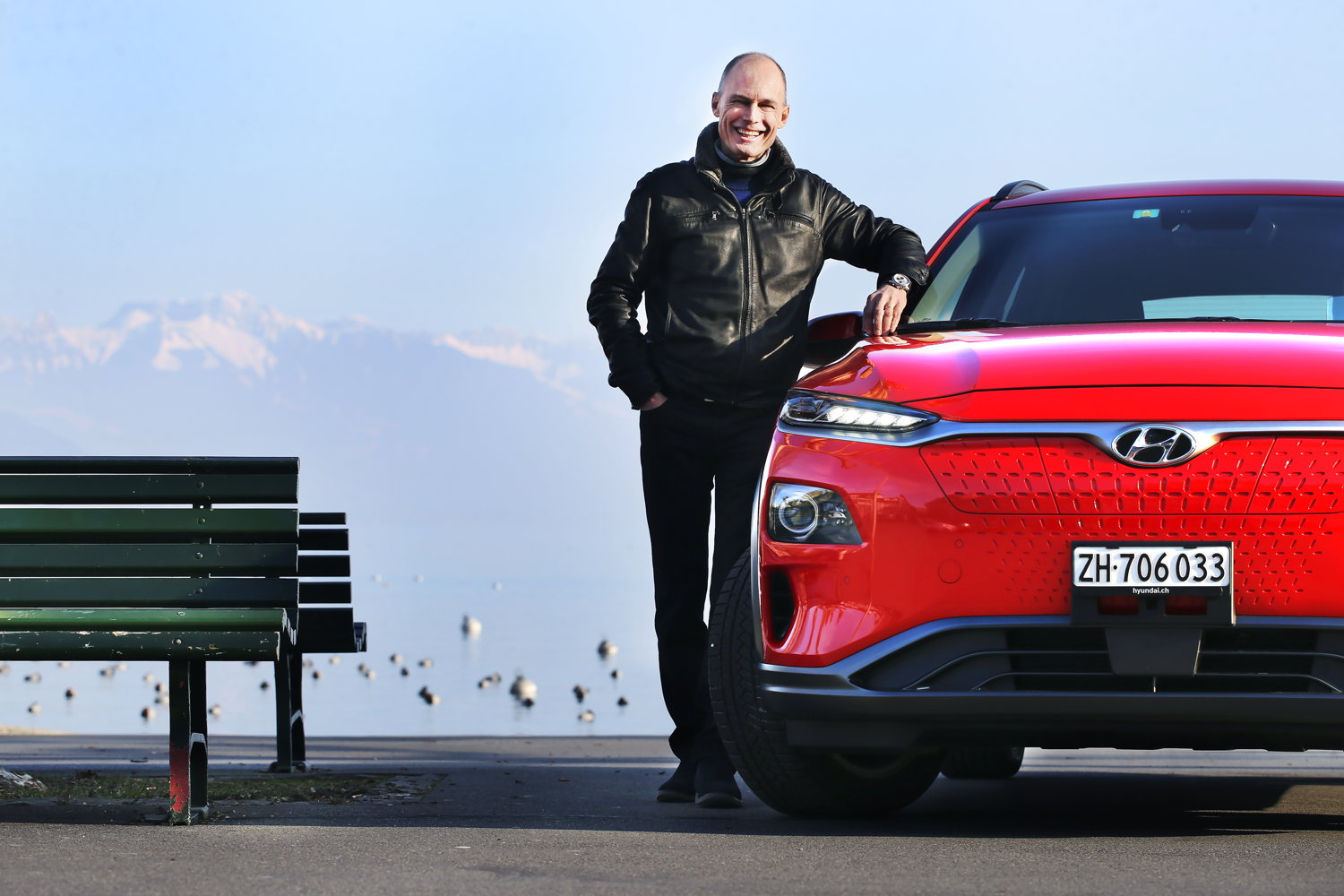 Bertrand Piccard mit Hyundai KONA electric