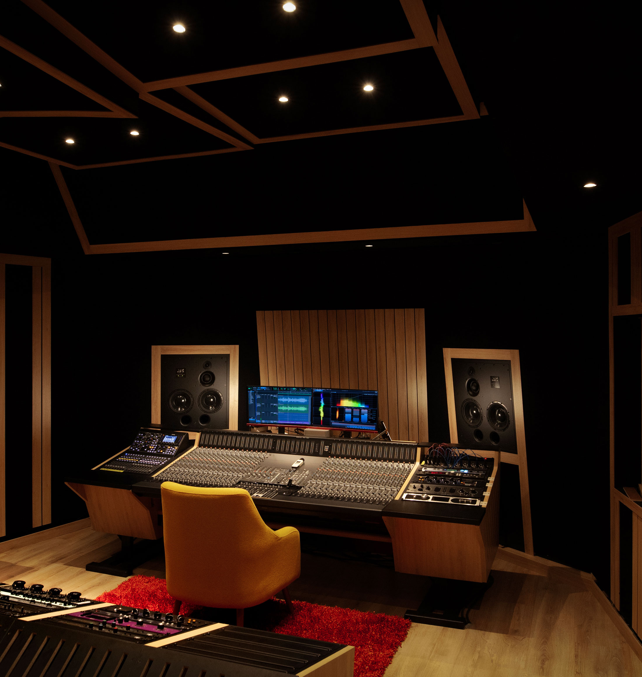 Estudios El Dorado Opens World Class Studio in Ecuador with Solid Estudios El Dorado Opens World Class Studio in Ecuador with Solid