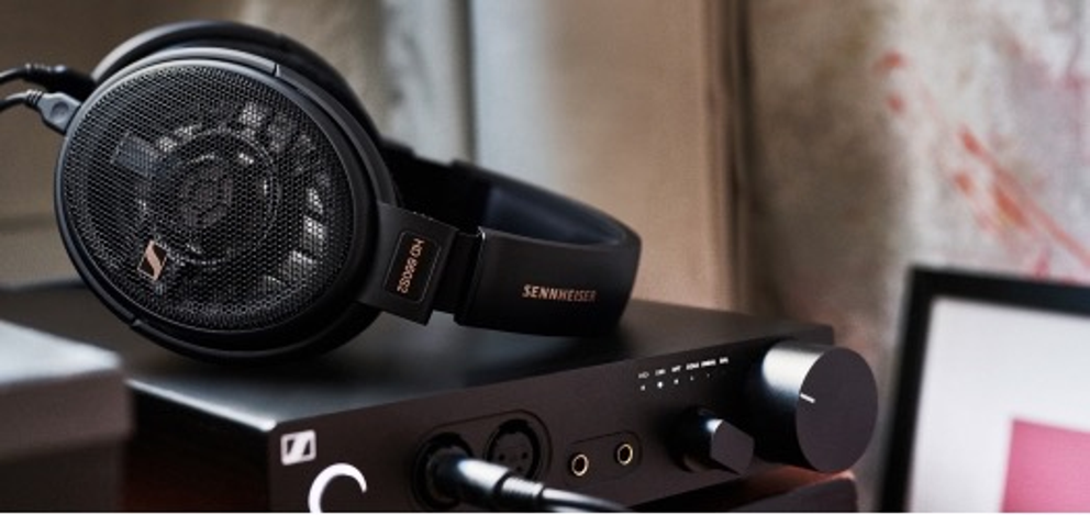 La marque Sennheiser présente sa gamme audiophile et Custom Comfort Tips au salon HIGH END 2023.