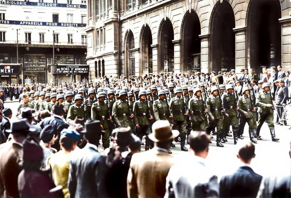 Arrival of the first German troops in Paris, June 1940. AKG10000358 © akg-images