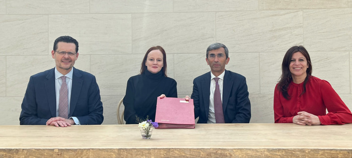 Extension of the partnership agreement with the Musée d'Art Moderne Grand-Duc Jean for a period of 3 years and support for the exhibition of Peter Halley.