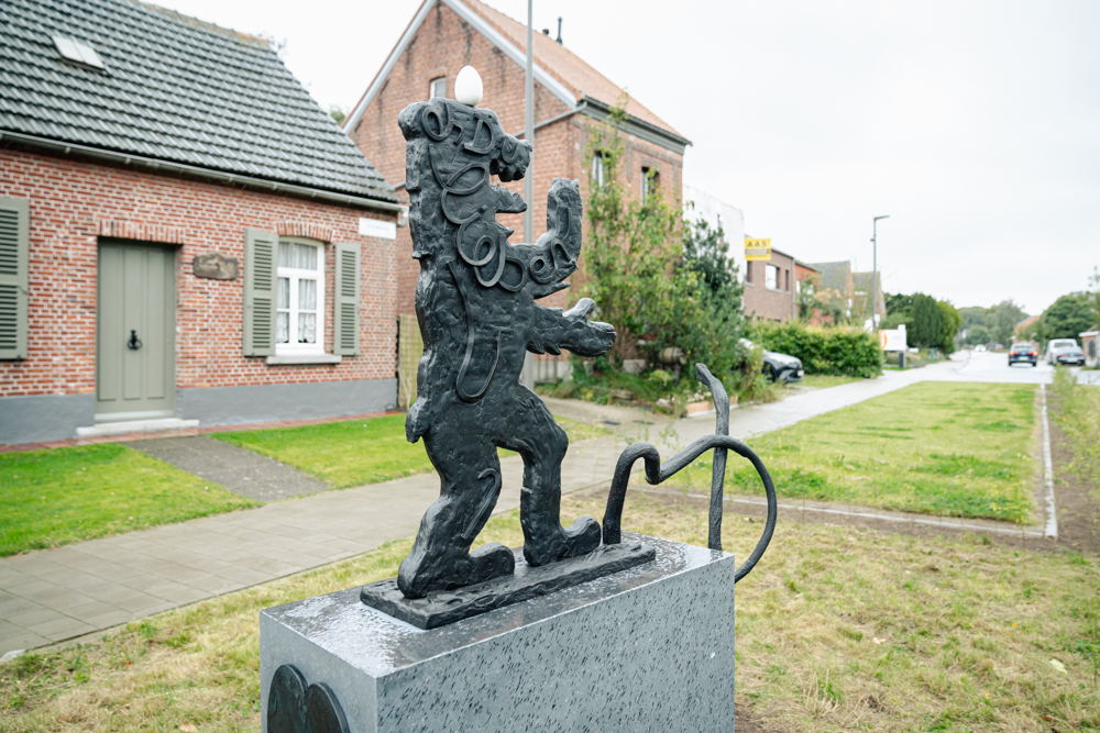 Kati Heck, Ombuds Bärli (2024) © Kati Heck – Collectie Kunst in de Stad - Foto: Tom Cornille