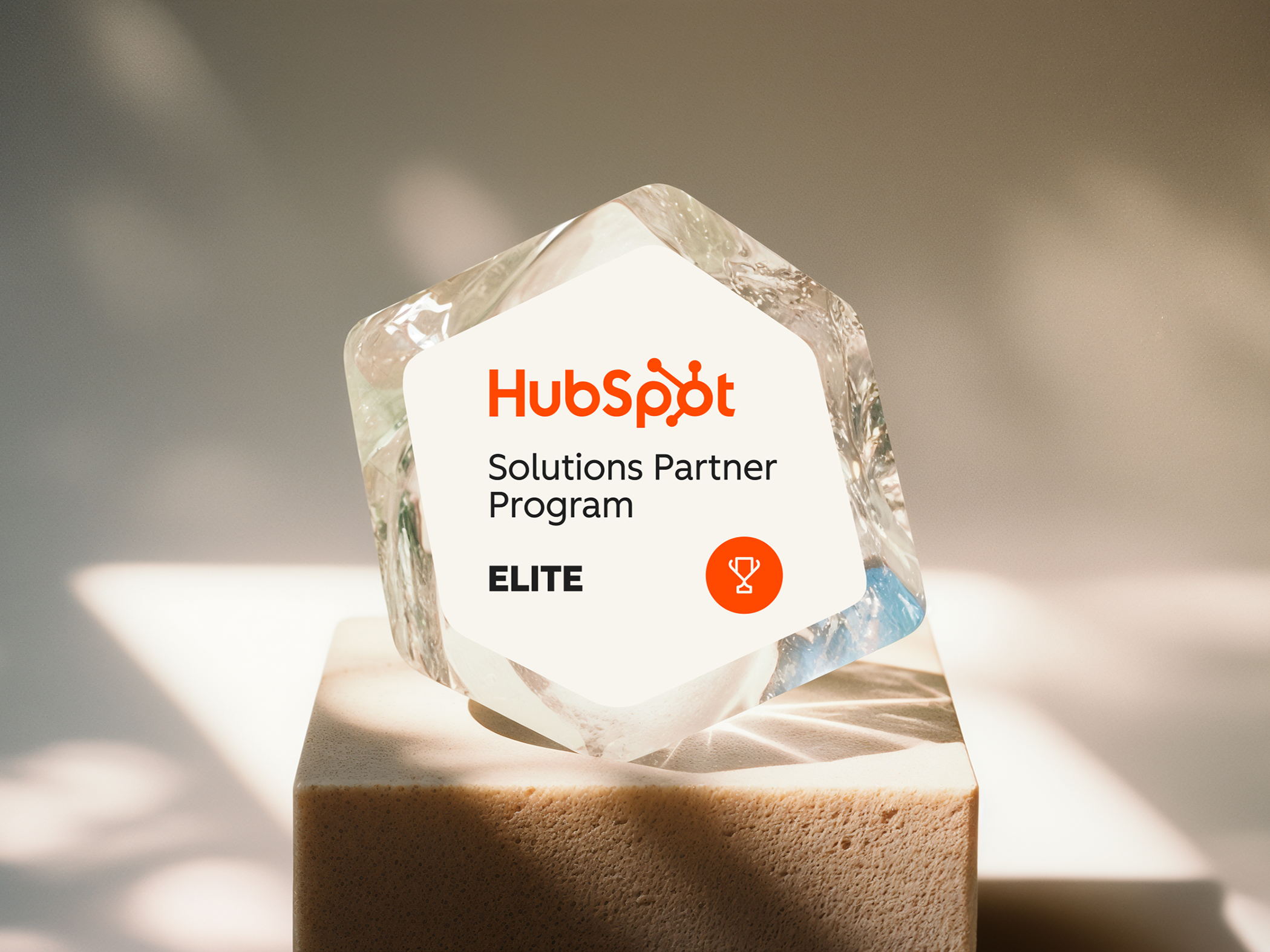 iO once again earns HubSpot Elite status and sets course for European market leadership
