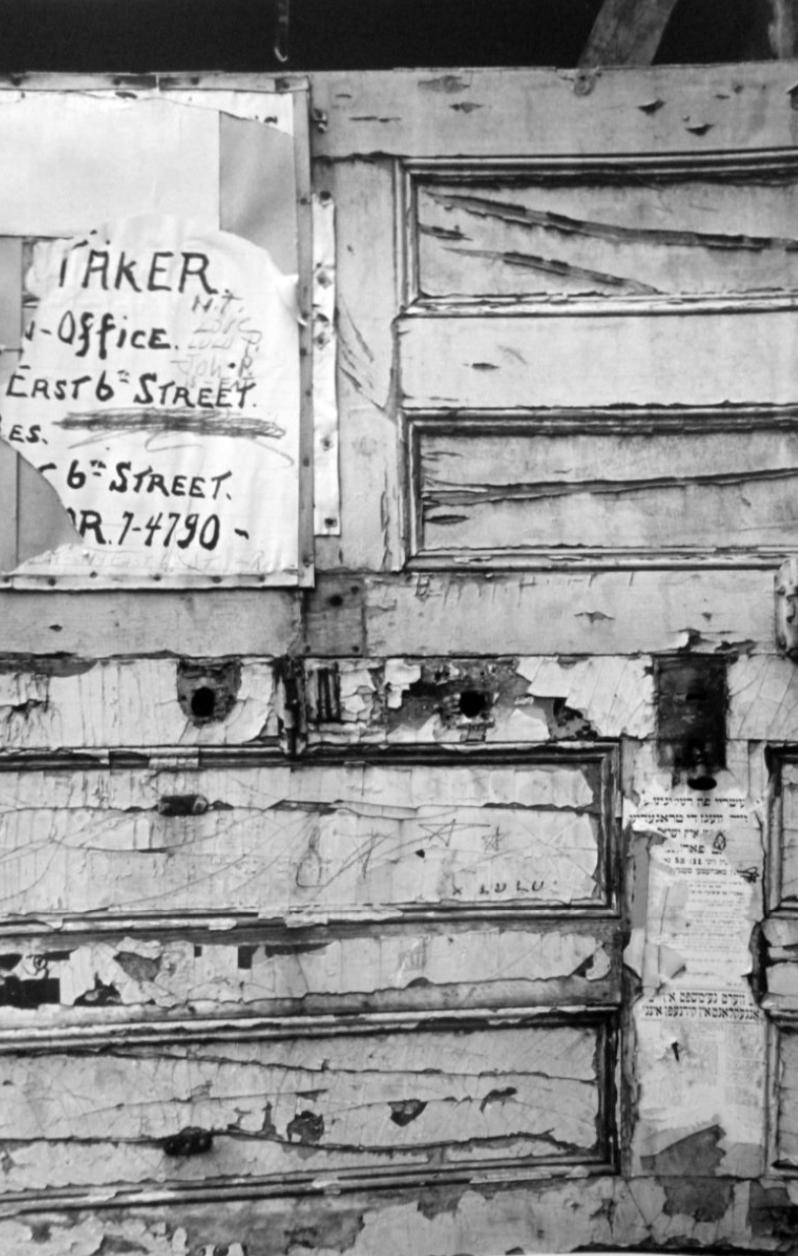 Jan Yoors, Untitled (patina), 1964. Gelatin silver print © Jan Yoors / Courtesy Gallery FIFTY ONE
