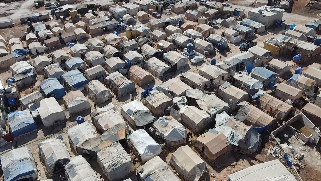Campo de desplazados en el norte de Siria. Foto: Abdurzaq Alshami