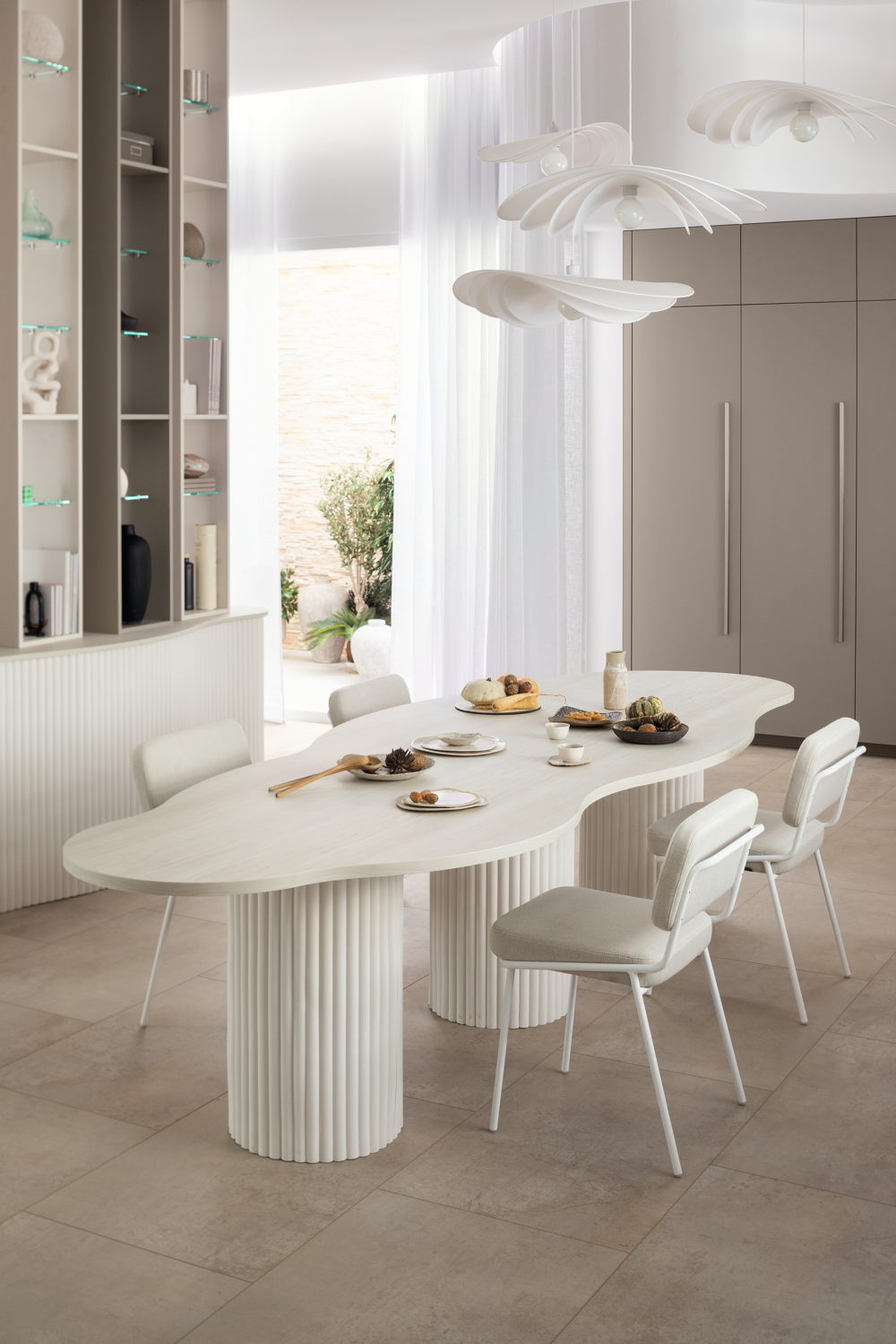 ©Mobalpa AMBIANCE SYMBIOTIC TABLE FORME