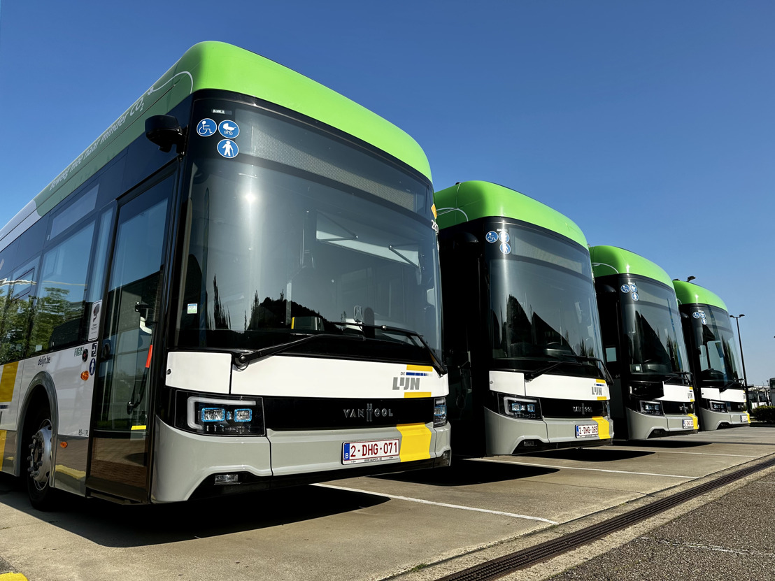 De Lijn neemt nieuwste generatie e-bussen in dienst in Limburg