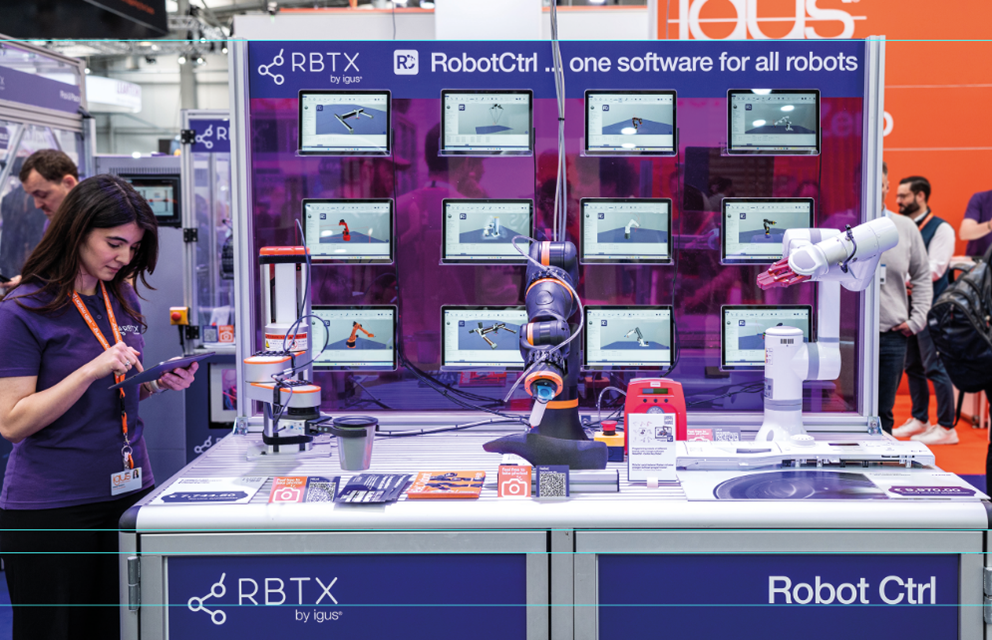 Un pour tous : contrôlez les robots d'un grand nombre de fabricants de manière simple et flexible avec RobotCtrl