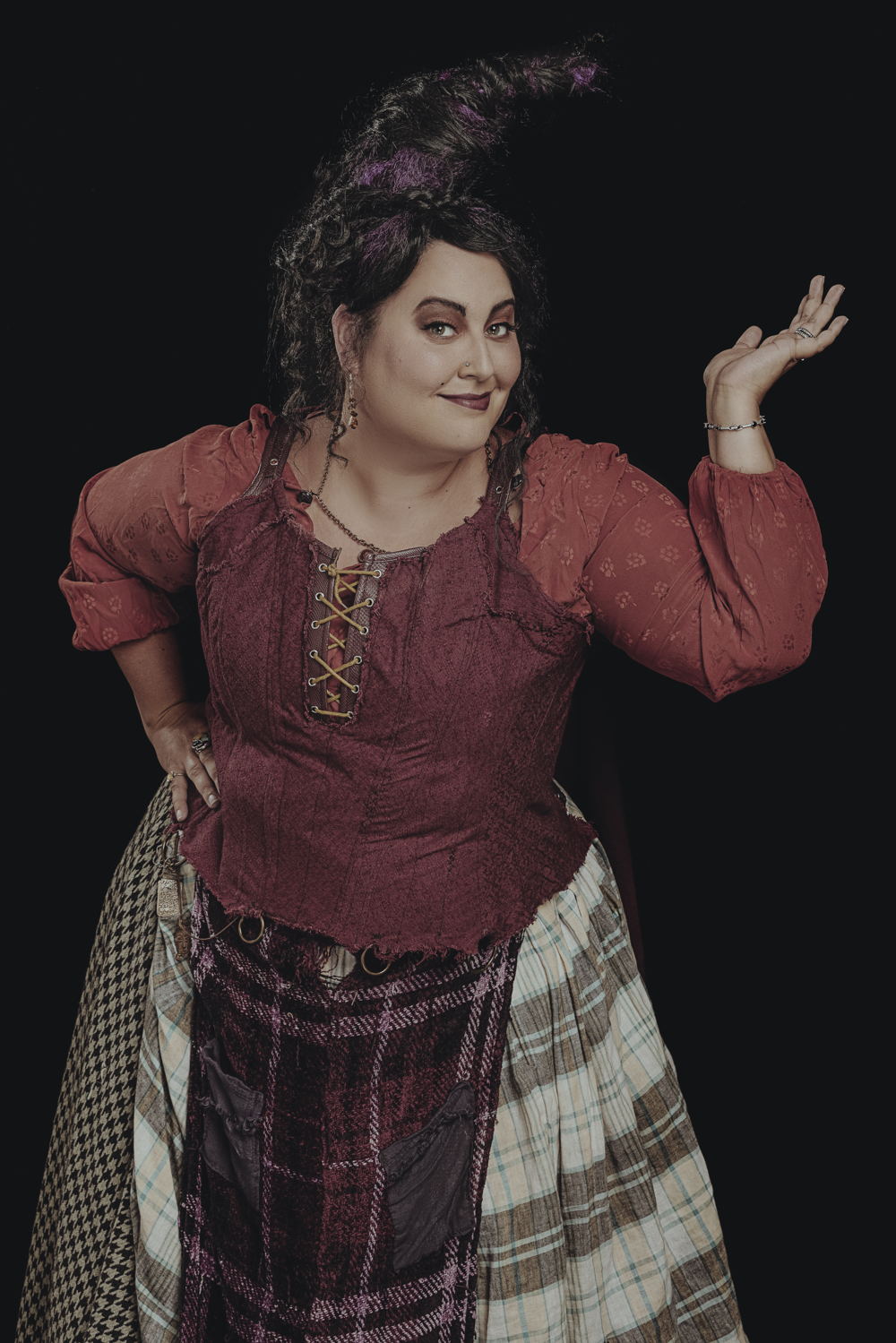  Amanda Williams Ware delivers comedic gold as the lovable Mary Sanderson