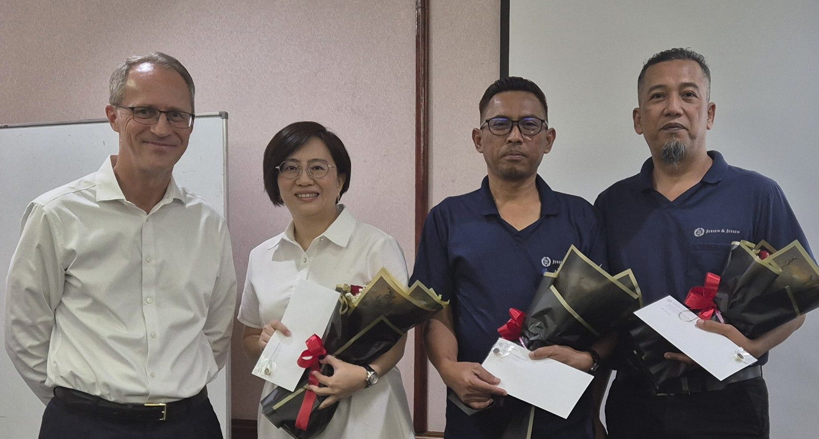 Heinrich Jessen with Chu Sui Jen, Mas Indera Bin Othman and Ruzilan Bin Mahmood.