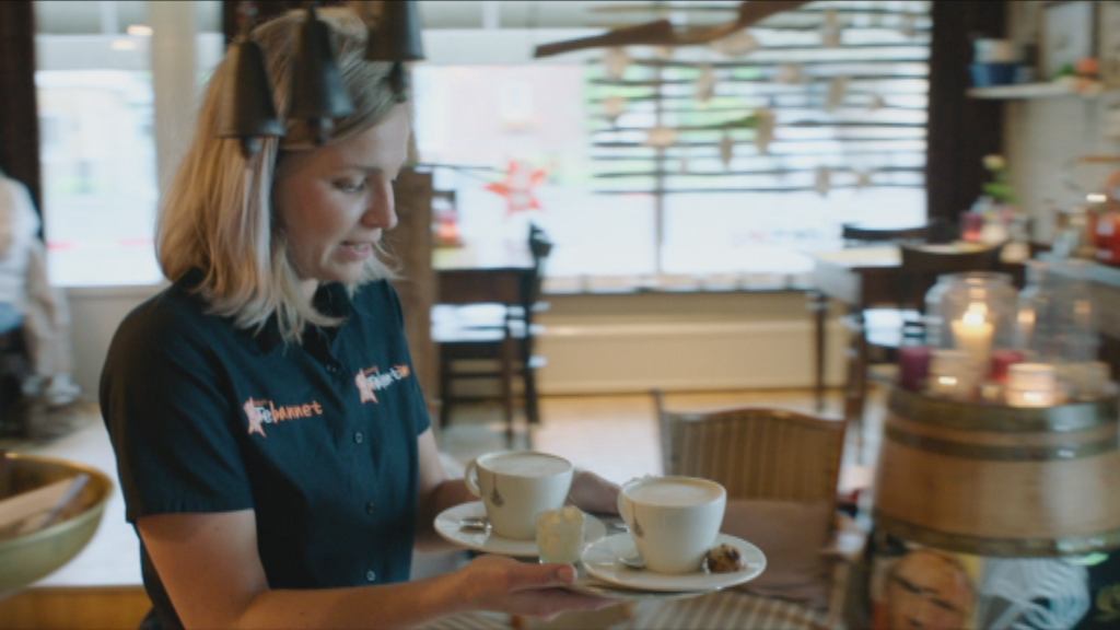 Te goedkoop om waar te zijn met Julie Van den Steen
1000 zonnen (c) VRT