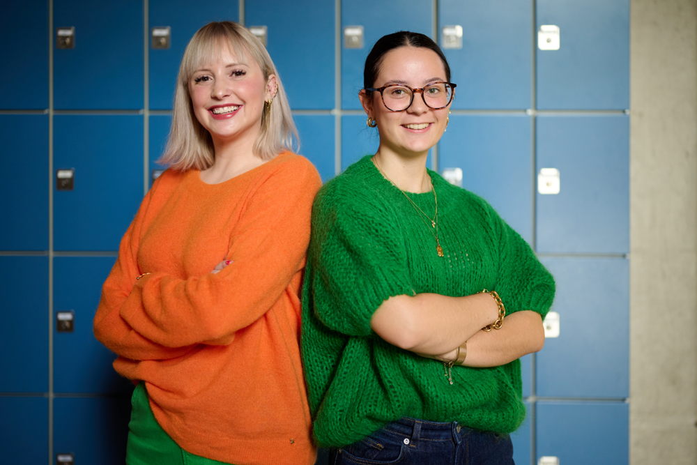 Demi De Ceulaerde & zus Alexandra © #mucosocks Mucovereniging