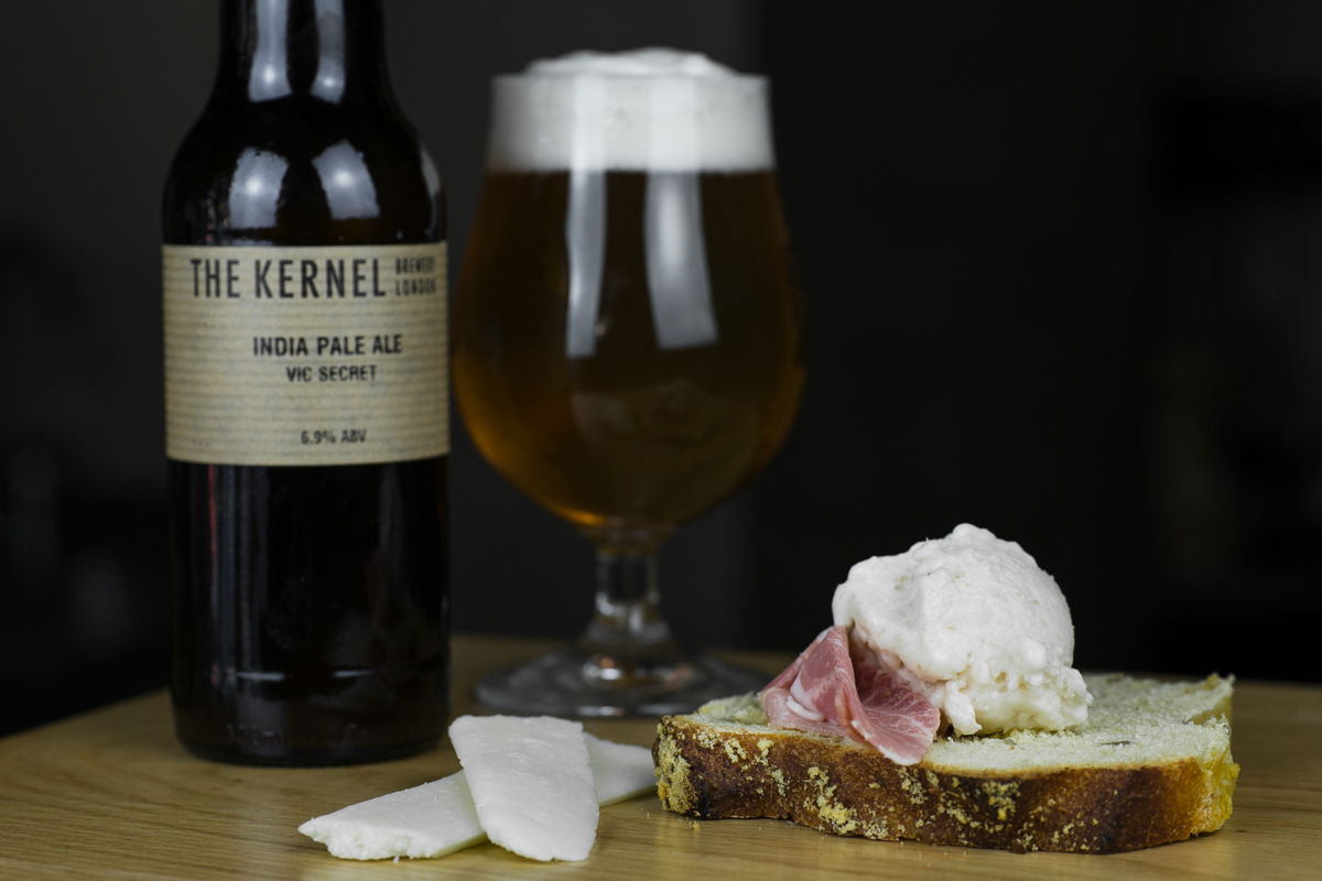 Cremeria Capolinea, Gelato al Tosone e spalla di San Secondo con birra The Kernel