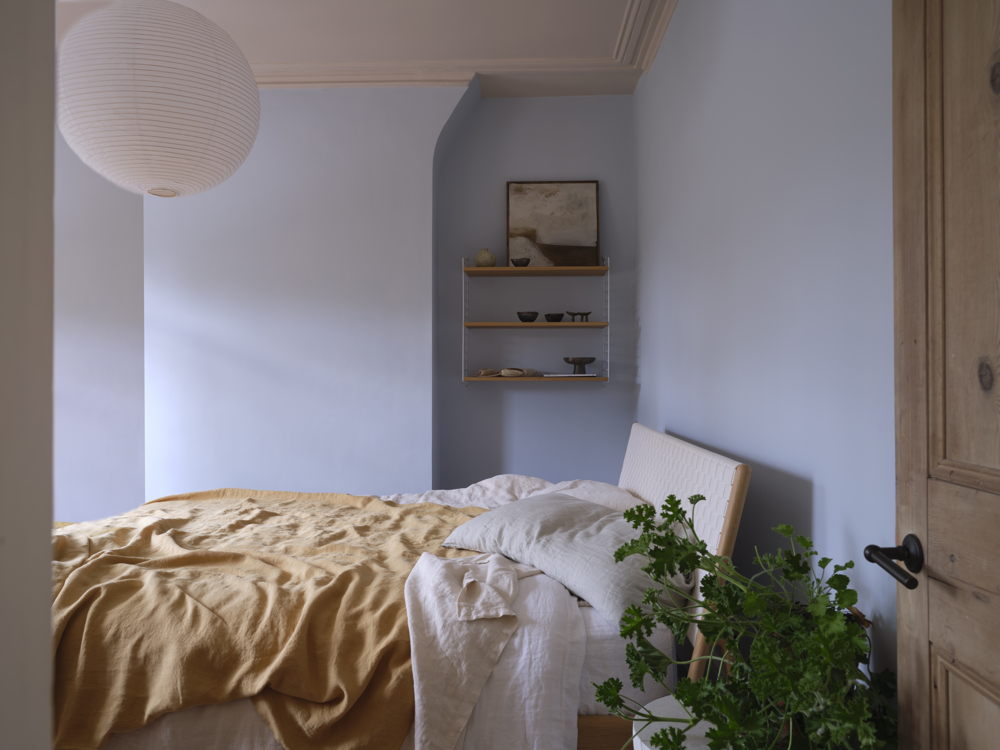 Walls: Kakelugn No.317 | Ceiling: Scallop No.311