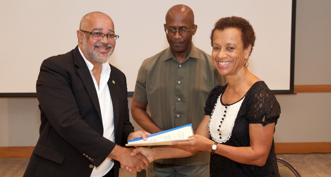 OECS Commission and UWI Institute of International Relations sign MOU on Cooperation