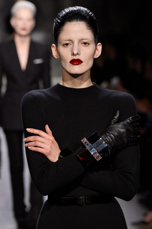 Tom Ford Beauty - Défilé Autumn-Winter 2025 Runway Look (2)