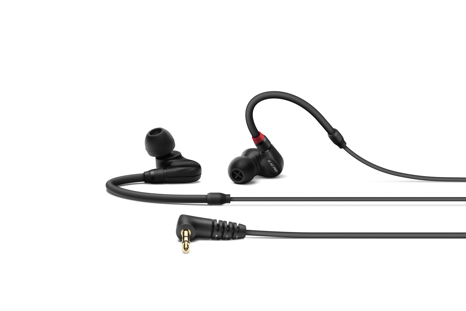The IE 40 PRO in-ears will be available in a black and a transparent version. The IE 40 PRO in-ears will be available in a black and a transparent version.