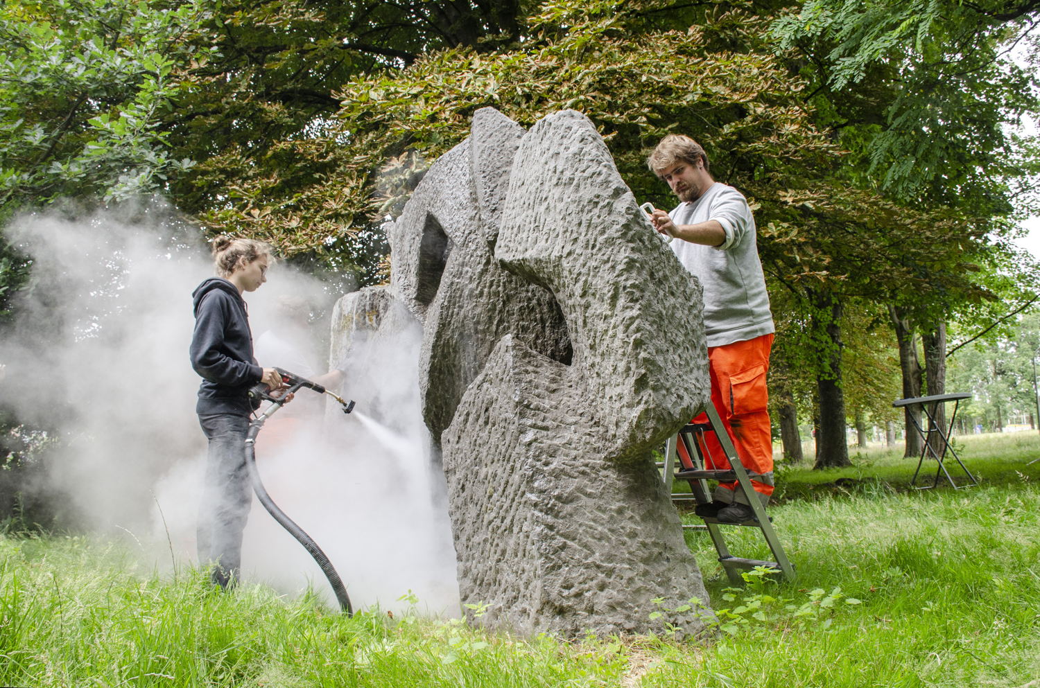 Het PlusTeam aan het werk in Antwerpen. Fotografie: Cédric Raskin