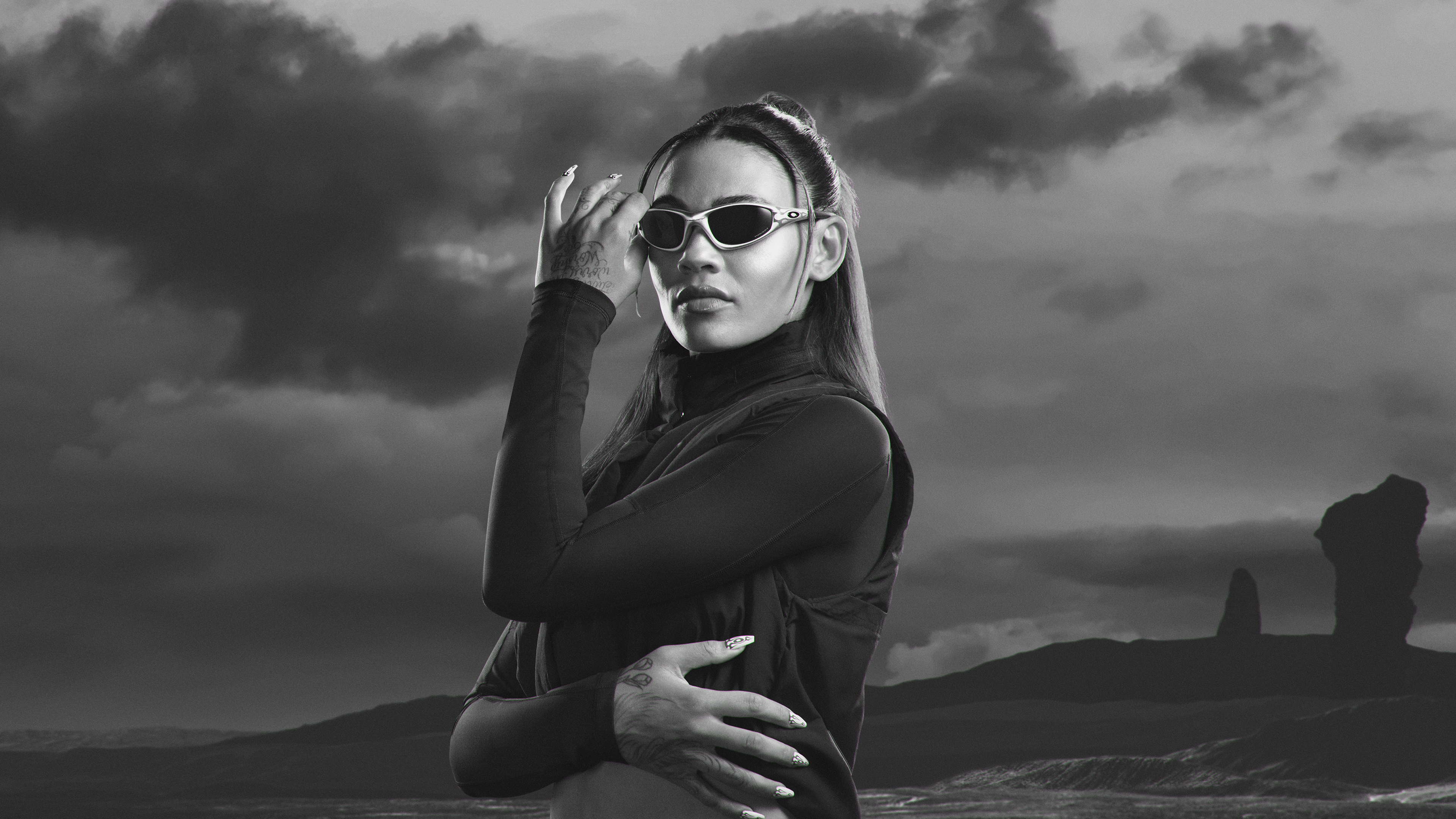 RETOUR D’UN REBELLE : MUZM STRAIGHT JACKET 99 RAVIVE L’HISTOIRE INSOUMISE D’OAKLEY