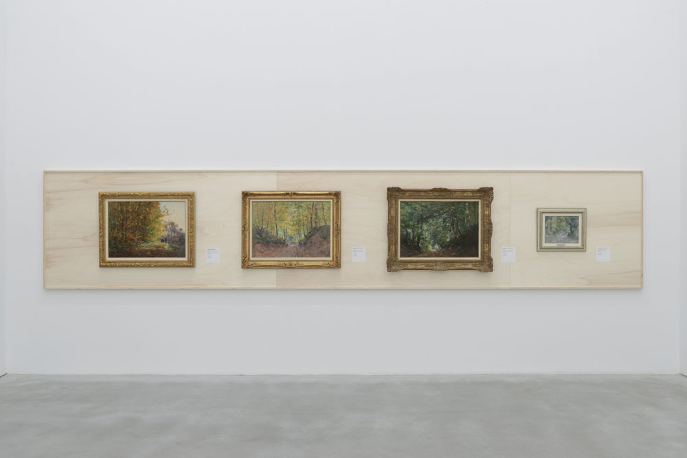 Vue de l'exposition PLEIN AIR avec les oeuvres de Lucien Frank (c) Isabelle Arthuis
