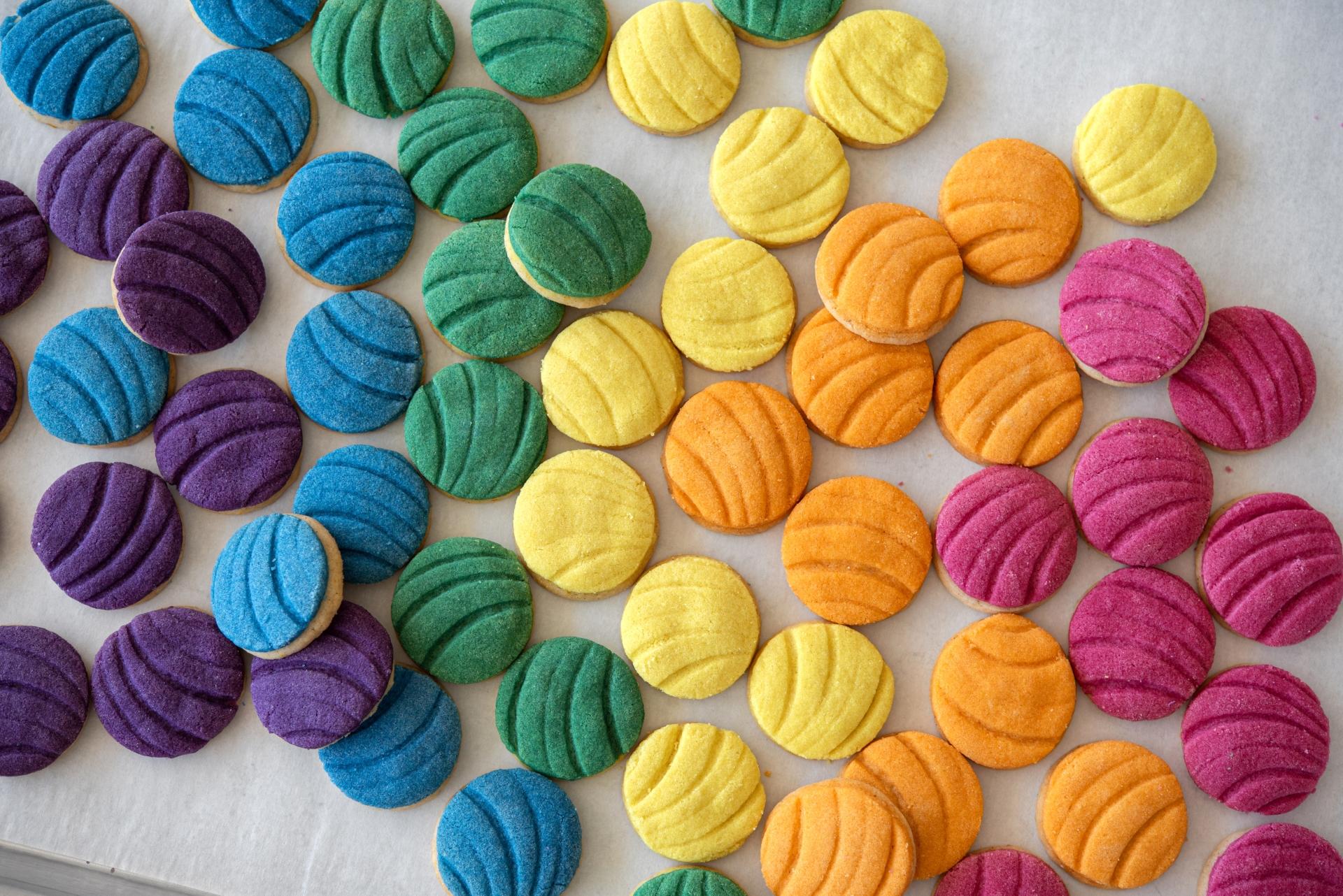 GNT Highlights Plant-Based EXBERRY® Colors with Rainbow Concha Cookies at IBIE 2025