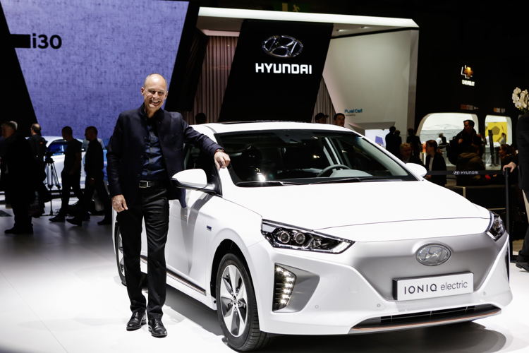 Bertrand Piccard & IONIQ Electric