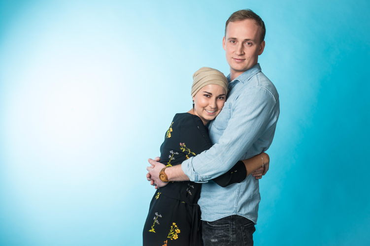 Vandaag over een jaar -
 Ann en Izzy (c) VRT/Joost Joossen