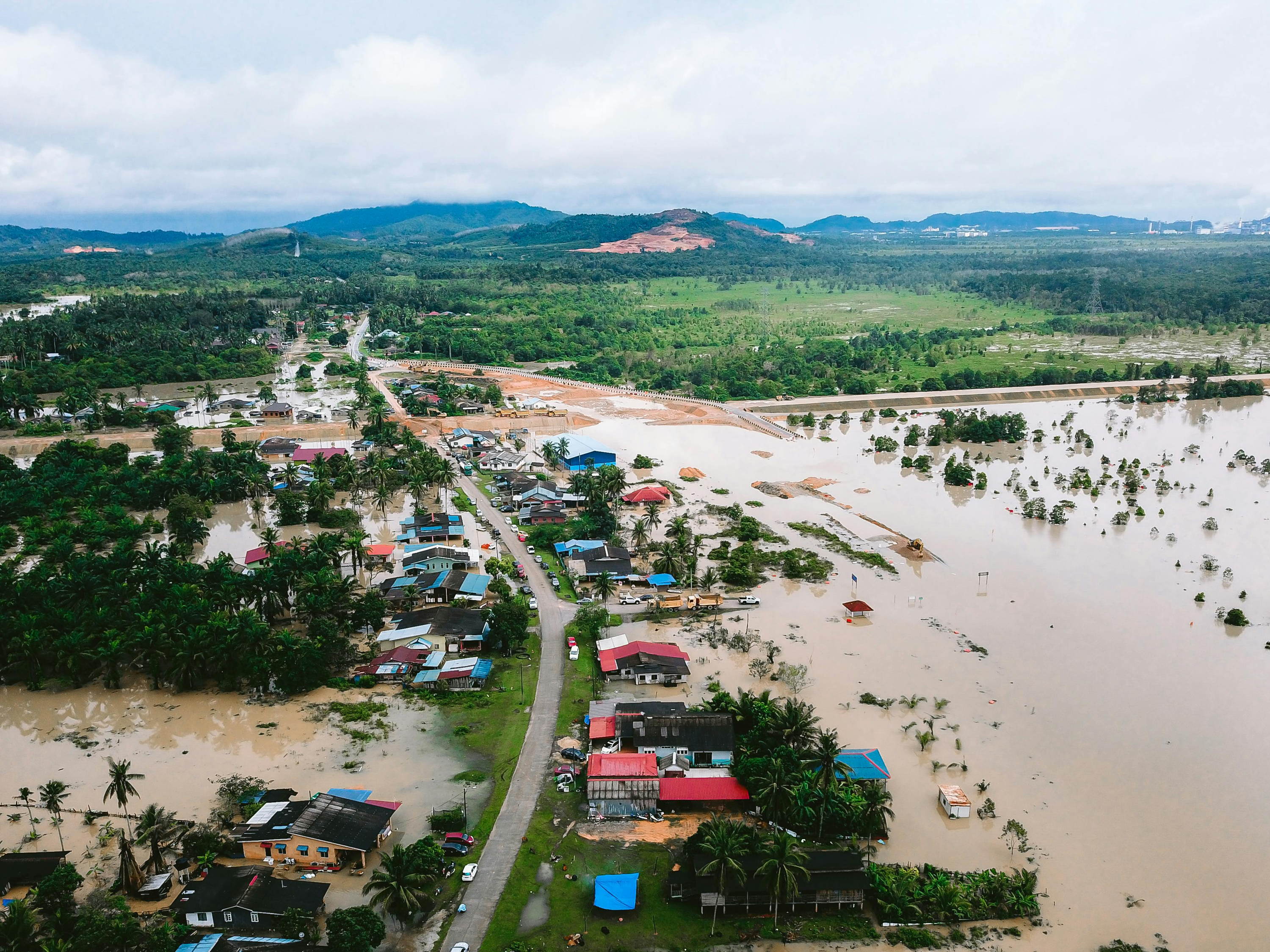 Huracanes, incendios y el cambio climático amenazan a las empresas: Zurich Resilience Solutions calcula el riesgo hacia 2100 