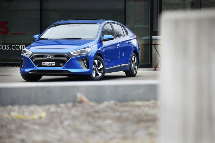 Hyundai IONIQ Hybrid