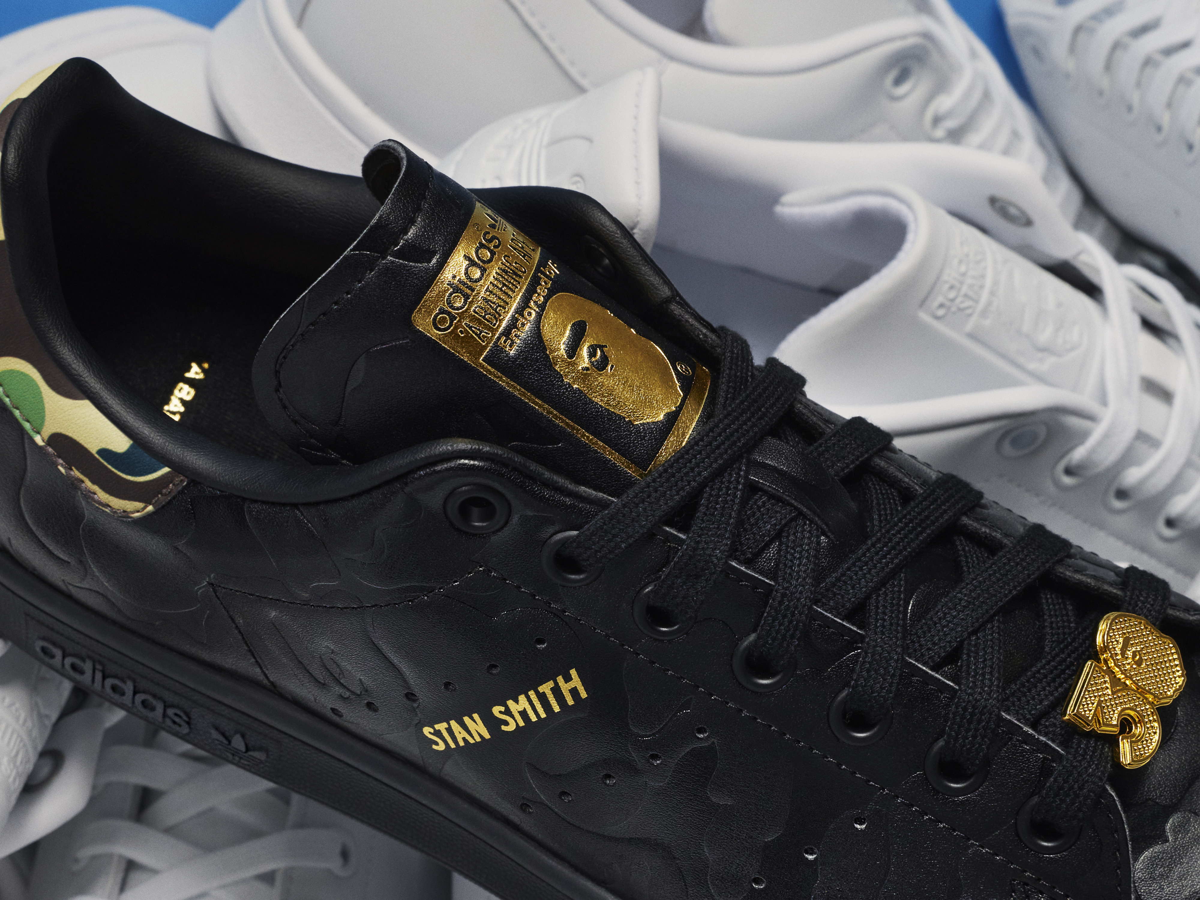 adidas y BAPE celebran el pasado y el futuro de la moda urbana japonesa con una nueva version de la zapatilla Stan Smith