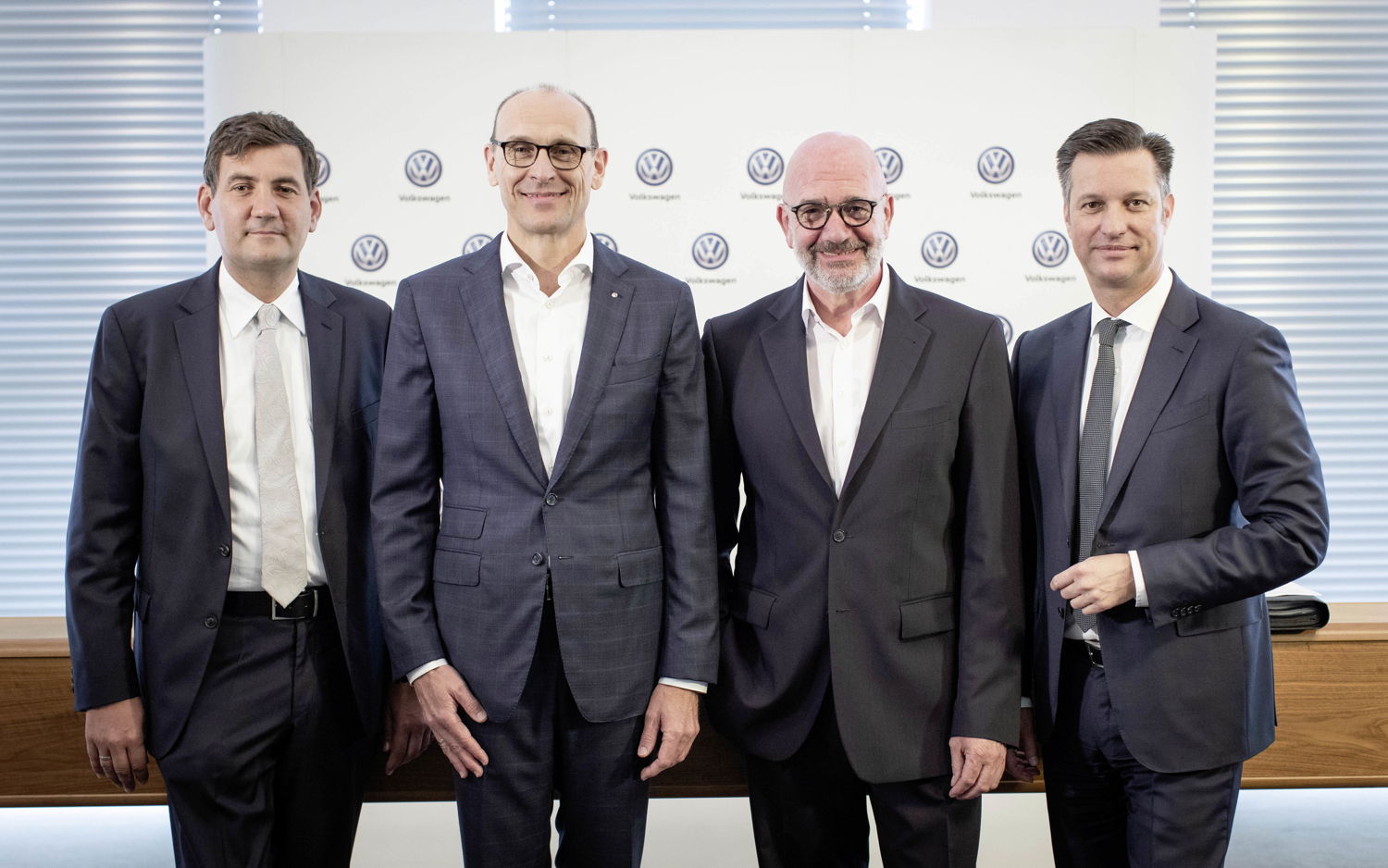 Gunnar Kilian, Miembro del Consejo para Recursos Humanos; Ralf Brandstätter, Director de Operaciones de la marca Volkswagen; Bernd Osterloh, Presidente del Consejo de Trabajo General, y Thomas Schmall, Director Ejecutivo de Componentes del Grupo Volkswagen.