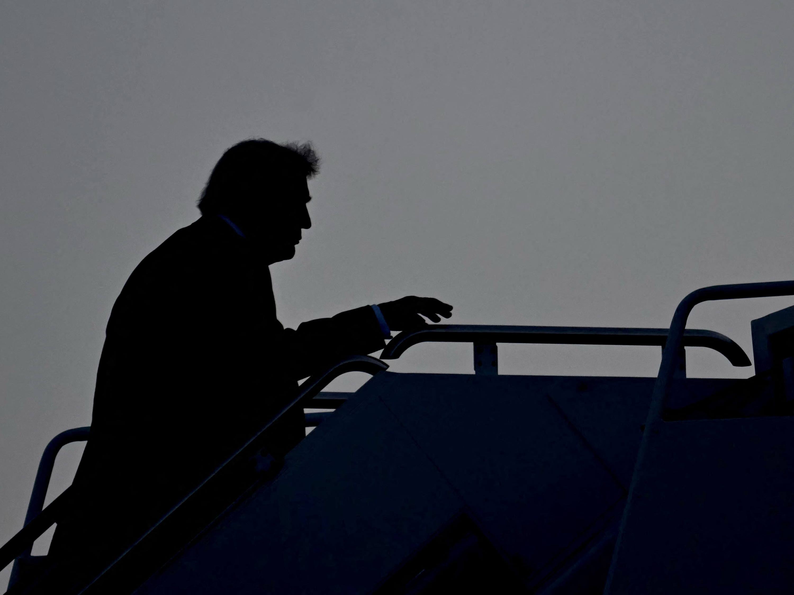 Trump on his way to Alaska for ‘high stakes’ meeting with Putin