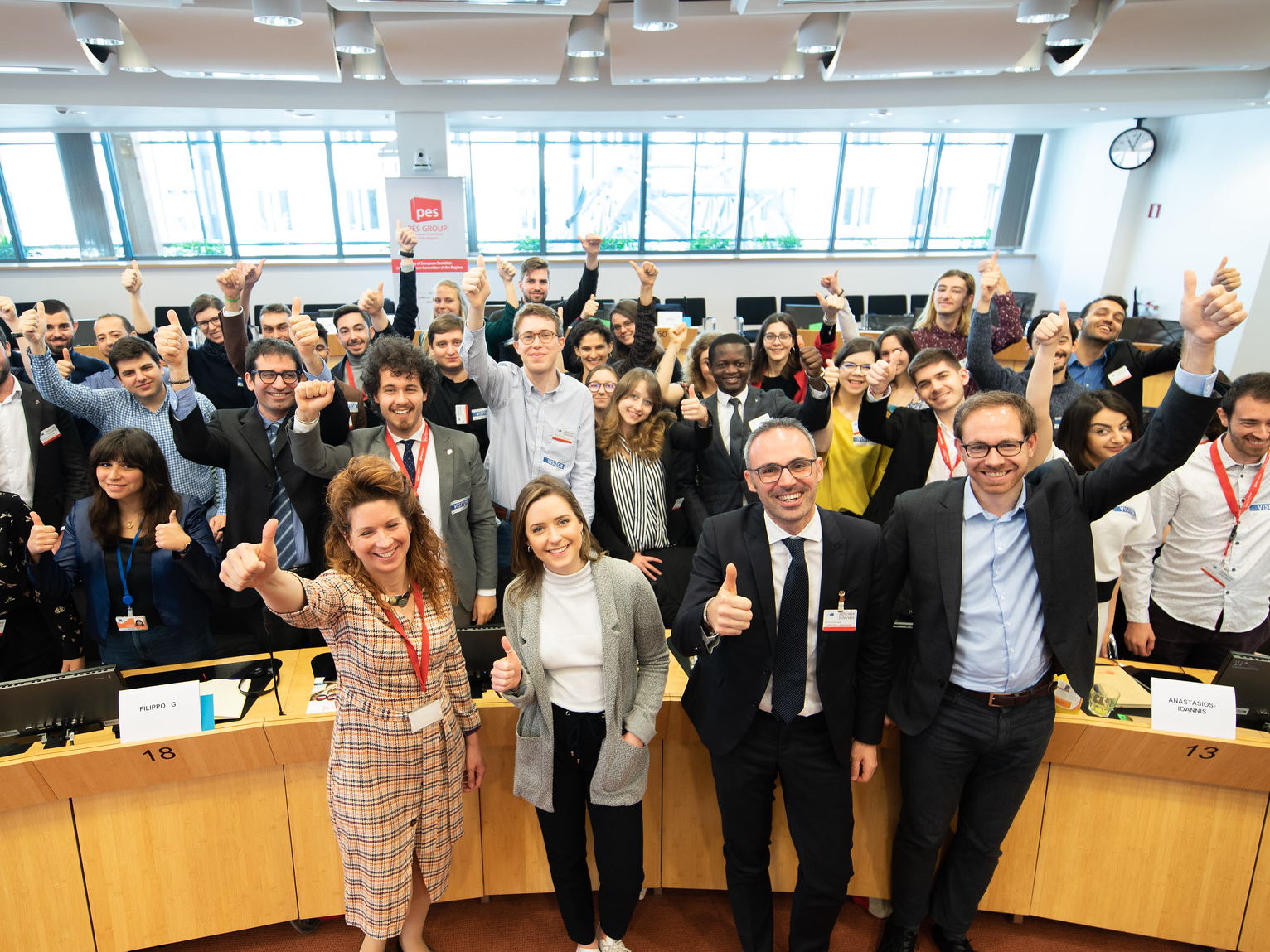 We care about you! | The progressive young leaders network is waiting for you 🙌