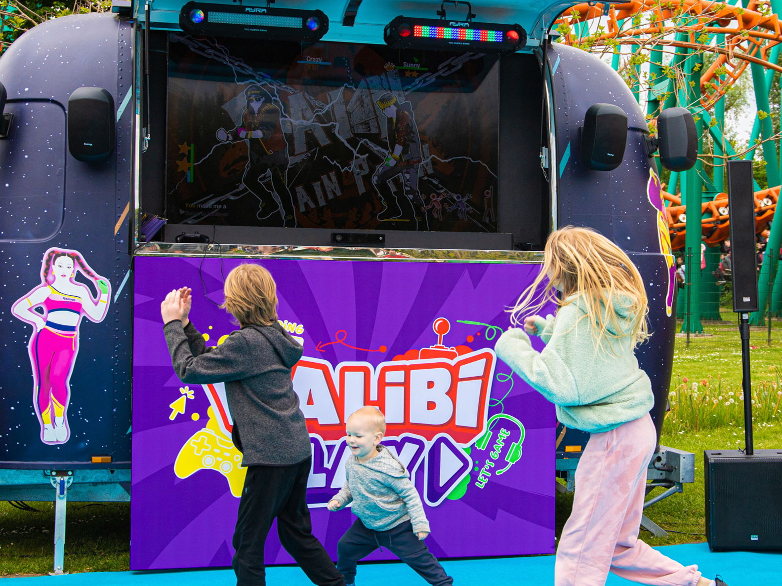 HET GAMEFESTIVAL WALIBI PLAY BRENGT HET BESTE VAN TWEE WERELDEN SAMEN: GAMES & RIDES