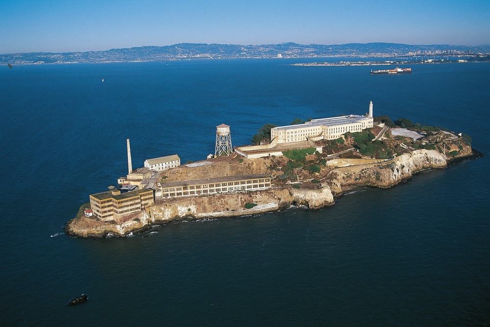Alcatraz AKG4669701 © akg-images / De Agostini / W. Buss