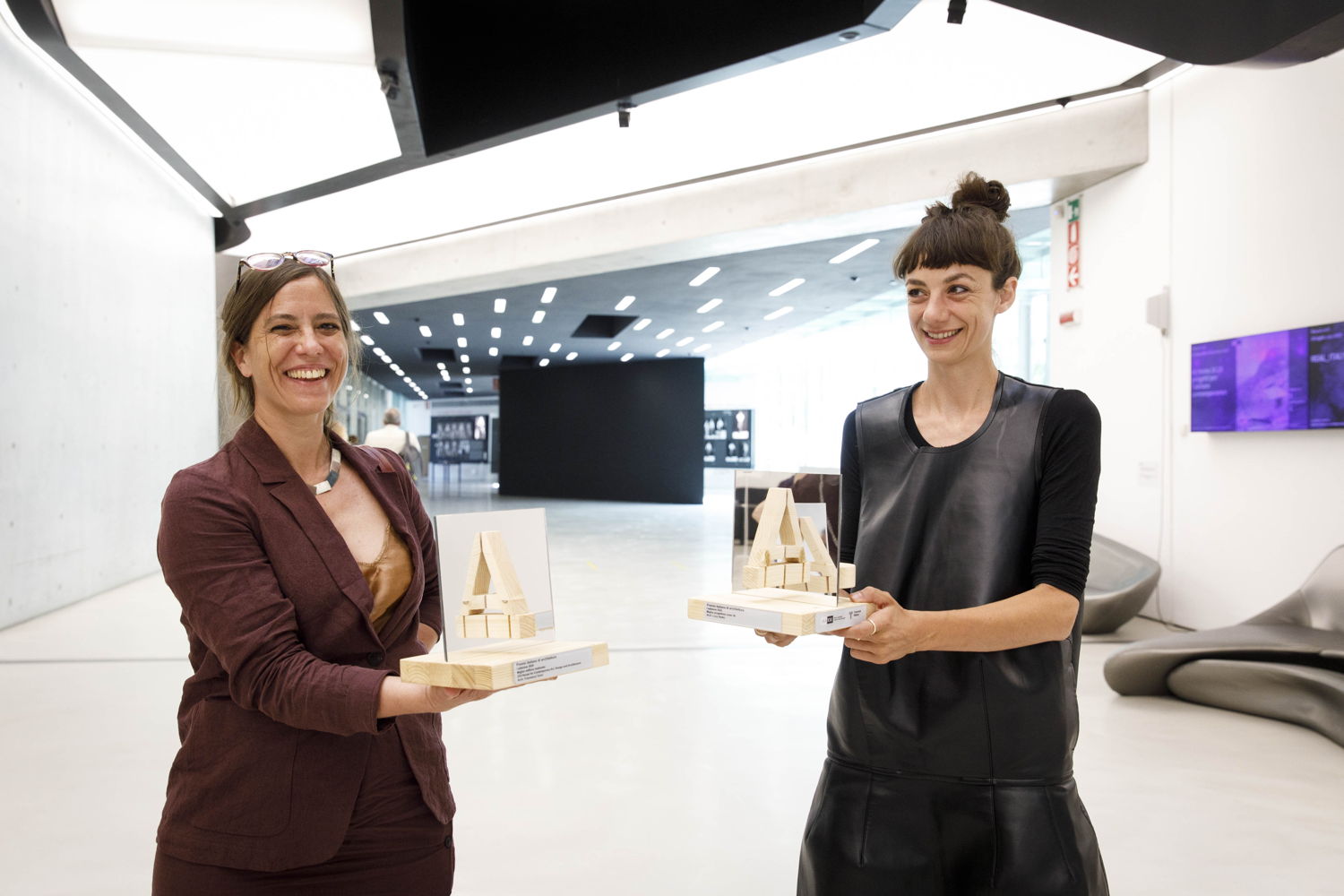  © MAXXI - Triennale, Premio Italiano Architettura
Francesca Torzo (links) & Lucy Styles (rechts)