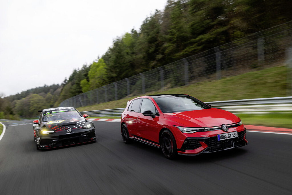 Primero el estreno mundial, luego una victoria en su categoría: Exitosas 24 Horas de Nürburgring para el VW Golf GTI