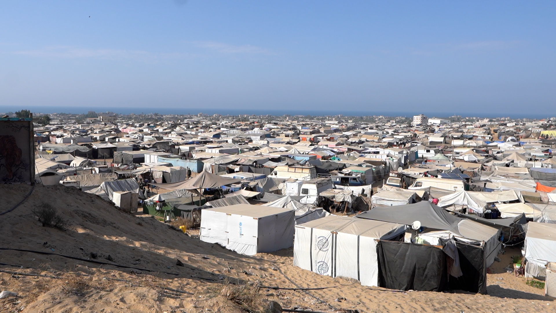 Camp surpeuplé dans le quartier d'Attar à Khan Younis, au sud de Gaza. 7 nov 2024. © Ibrahim Nofal