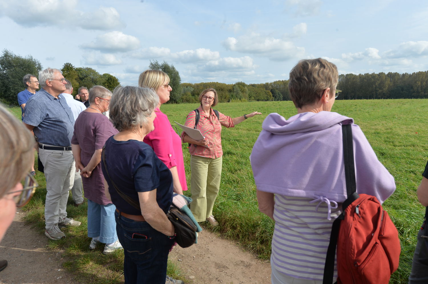 Gegidste wandeling onder leiding van mede-auteur Els Otte