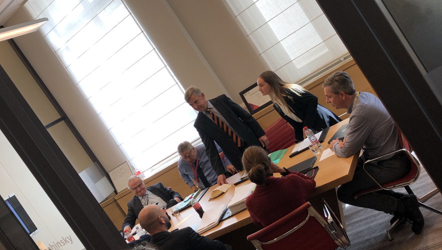 Symbolische overname van de leiding van het Executive Committee