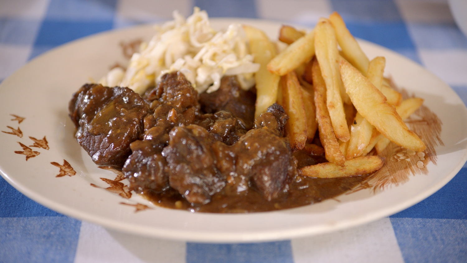 Stoofvlees-friet: Dé Vlaamse Klassieker!