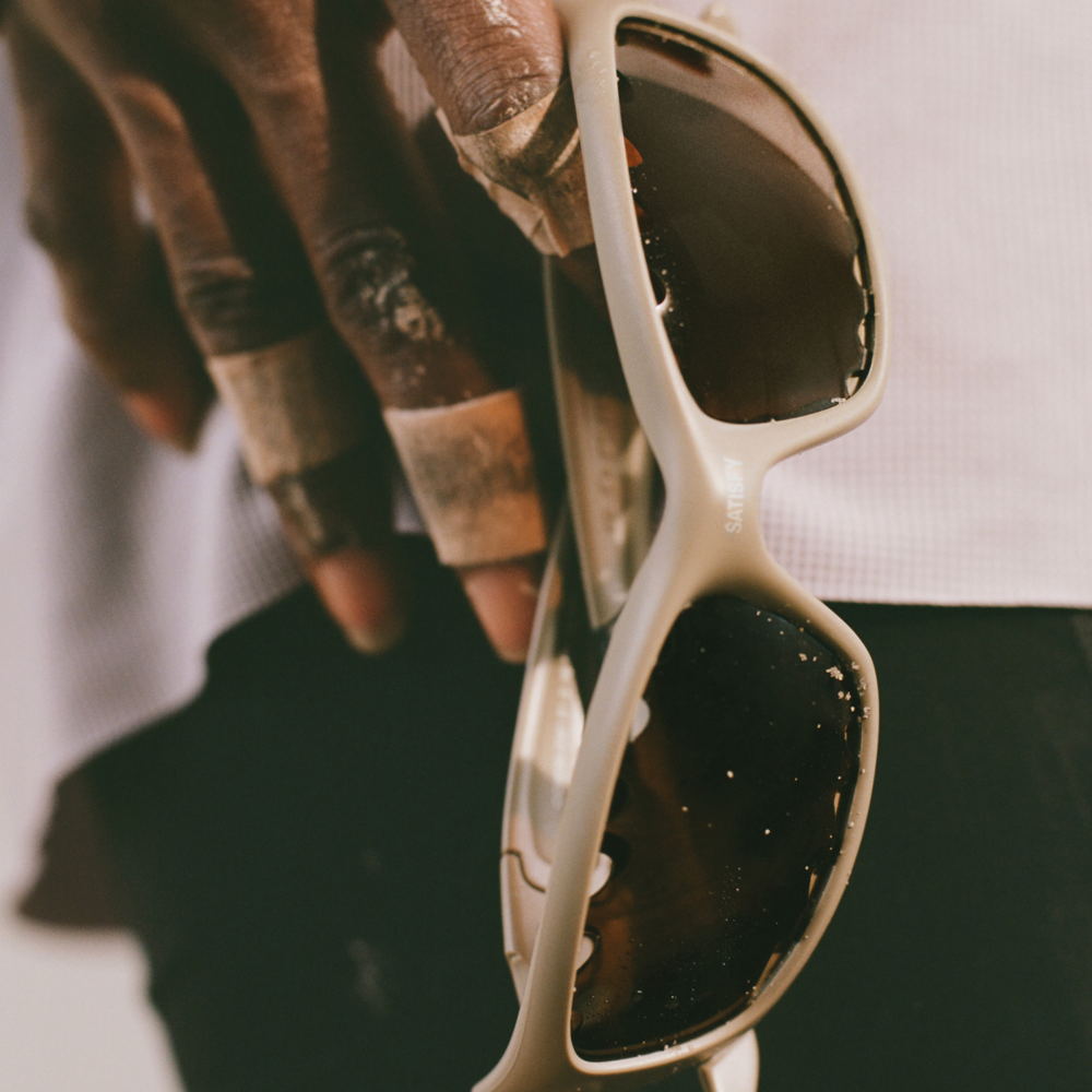 OAKLEY x SATISFY COLLECTION CAMPAIGN IMAGE (1)