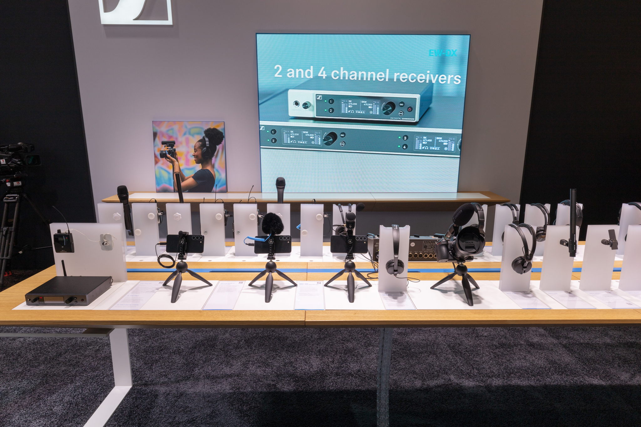 Op het producteiland voor contentcreators tonen we ook de Profile Streaming Set.