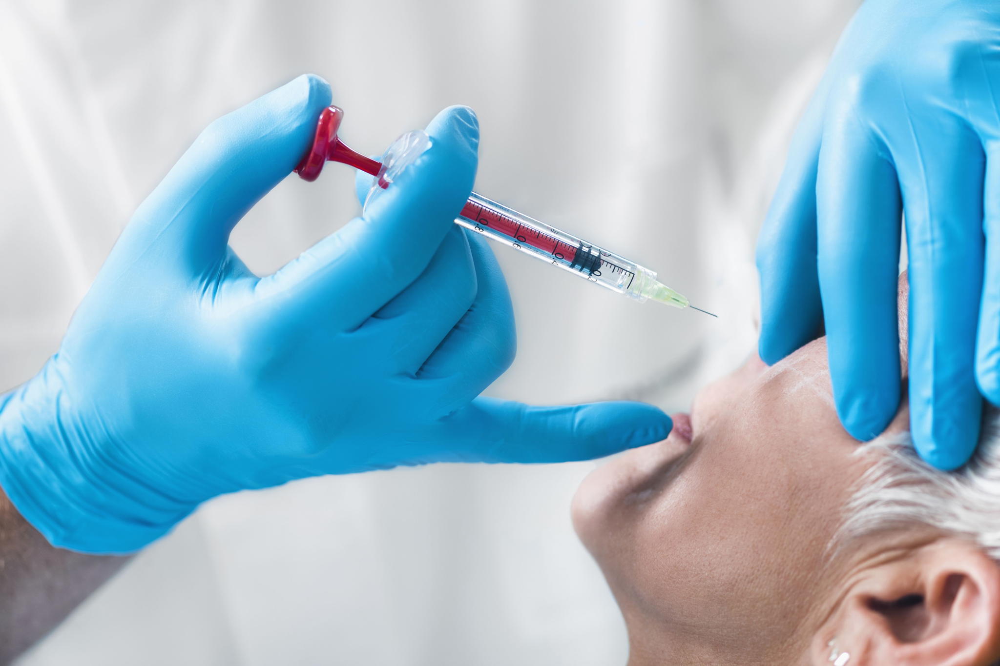 Health minister proposes ‘mystery patients’ to catch out unauthorised providers